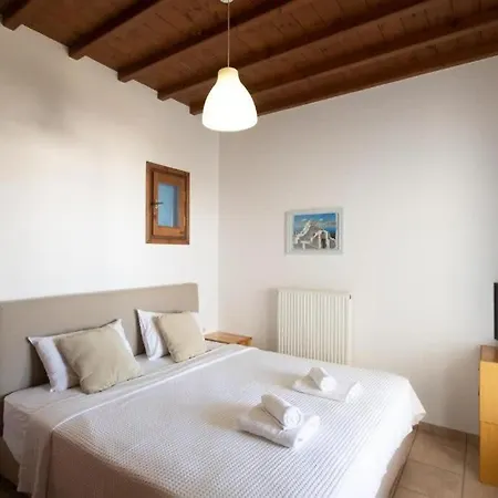 Mykonos Elegance 2-bedroom Escape In Psarou