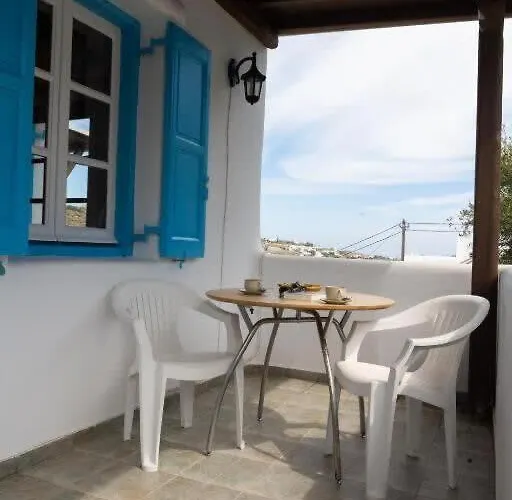 Mykonos Elegance 2-bedroom Escape In Psarou شقة