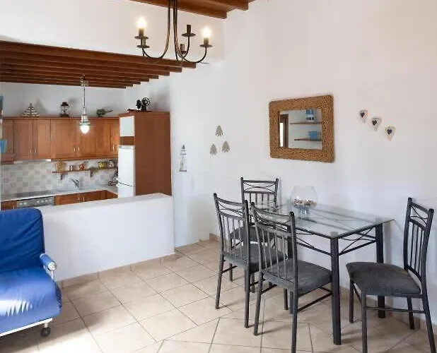 Mykonos Elegance 2-bedroom Escape In Psarou شقة *